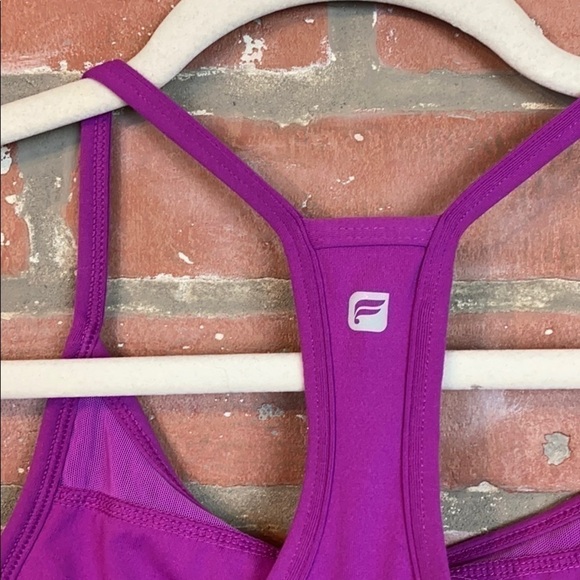 Fabletics Norwalk work out top with built in bra - Picture 5 of 8